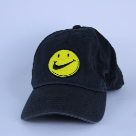 0303-Nike "Have A Nike Day" Heritage86 Black Smiley Face Adjustable Strapback - Picture 1 of 5